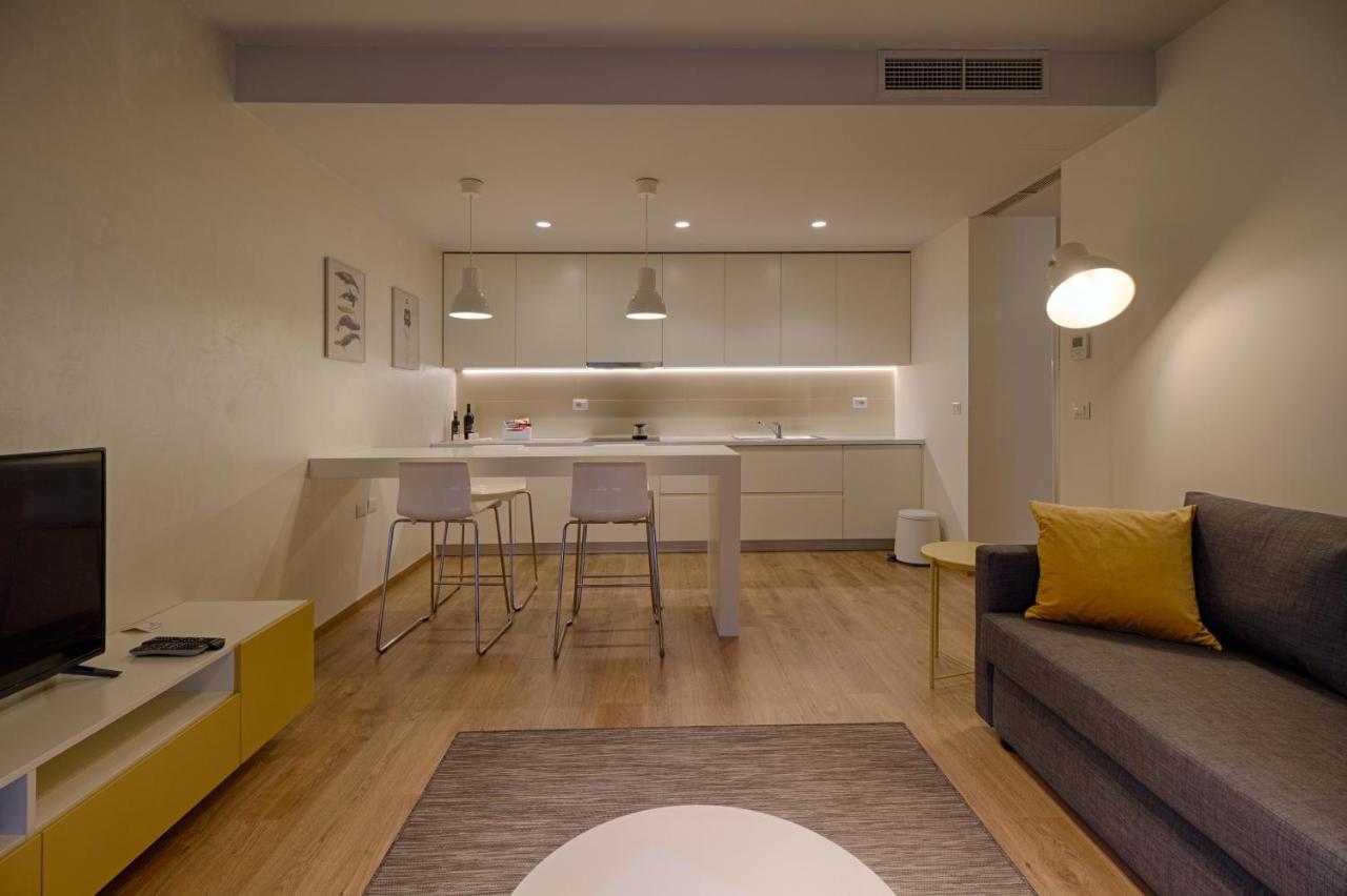 Two-Bedroom Apartment,1010021629:JPEG