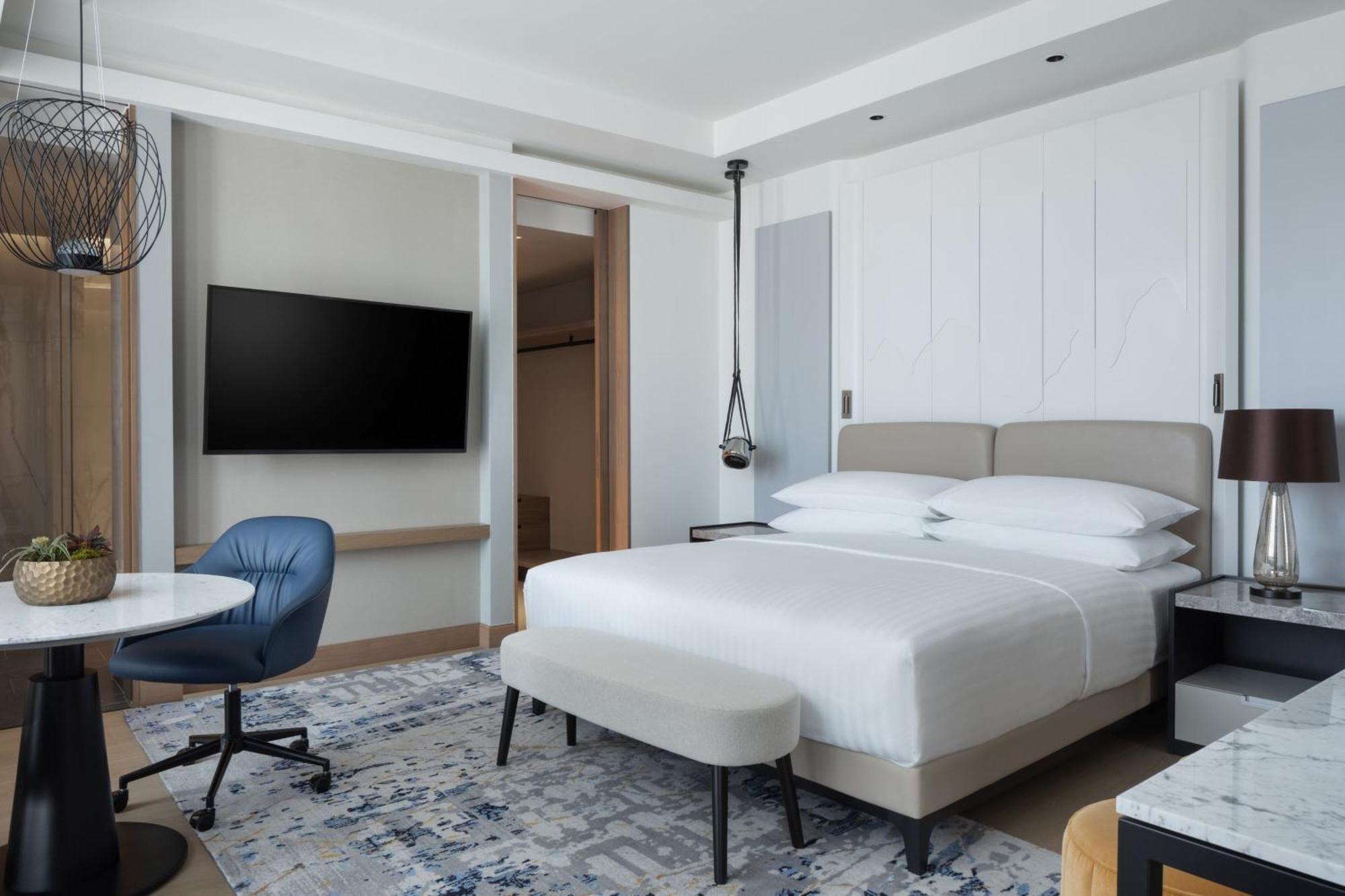 Executive Suite - Club Lounge Access,1552297282:JPEG